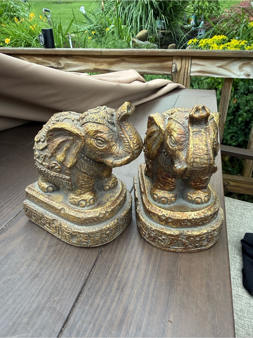Vintage heavy Gold-Tone Elephant Bookends - Decorative Home Accent resin solid